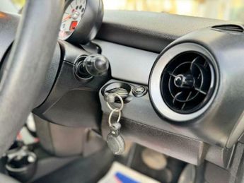 MINI Hatch 1.6 Cooper Steptronic Euro 4 3dr
