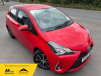 Toyota Yaris 1.5 VVT-I ICON TECH SAT NAV REVERSE CAMERA BLUETOOTH CRUISE DAB 