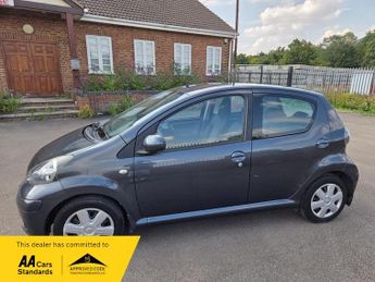 Toyota AYGO 1.0 VVT-i + Hatchback 5dr Petrol MultiMode Euro 5 (67 ps)
