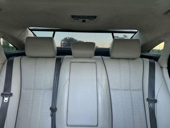 Jaguar XJ 3.0d V6 Portfolio Auto Euro 5 4dr (LWB)