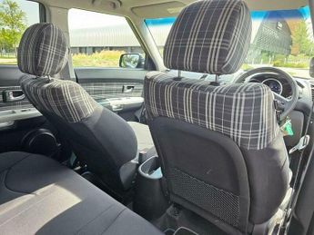Kia Soul 1.6 CRDi Hunter Auto Euro 5 5dr