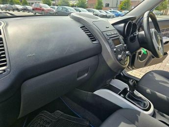 Kia Soul 1.6 CRDi Hunter Auto Euro 5 5dr