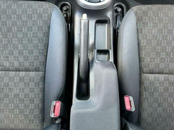 Honda Jazz 1.3 i-VTEC SE CVT Euro 6 (s/s) 5dr