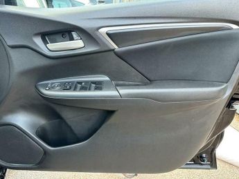 Honda Jazz 1.3 i-VTEC SE CVT Euro 6 (s/s) 5dr