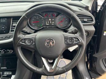 Vauxhall Grandland X 1.2 Turbo SRi Nav Auto Euro 6 (s/s) 5dr