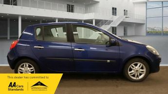 Renault Clio 1.2 TCe 16v Dynamique Hatchback 5dr Petrol Manual (139 g/km, 100