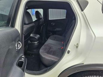 Nissan Juke 1.6 N-Connecta XTRON Euro 6 5dr