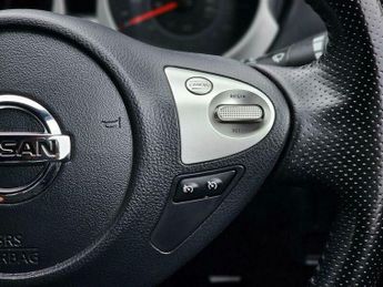 Nissan Juke 1.6 N-Connecta XTRON Euro 6 5dr