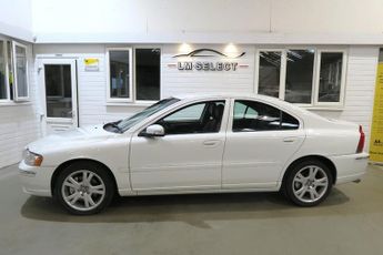 Volvo S60 2.0 T SE LUX 180