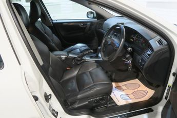 Volvo S60 2.0 T SE LUX 180