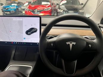 Tesla Model 3 LONG RANGE AWD