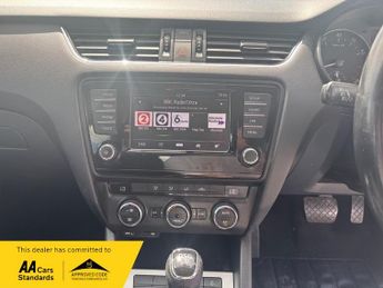 Skoda Octavia SE TSI DSG+AUTOMATIC+2 KEYS+CARPLAY+FULL HISTORY+LOW INSURANCE +