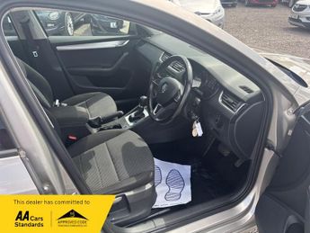 Skoda Octavia SE TSI DSG+AUTOMATIC+2 KEYS+CARPLAY+FULL HISTORY+LOW INSURANCE +