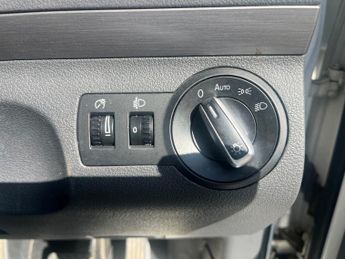 Volkswagen Touran 1.4 TSI Comfortline 7 Seater