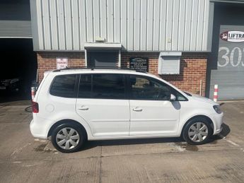 Volkswagen Touran 1.4 TSI Comfortline 7 Seater