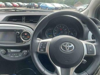 Toyota Yaris 1.5 VVT-h T Spirit CVT Euro 5 5dr