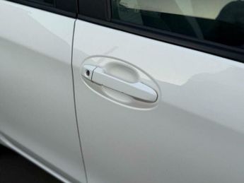 Toyota Yaris 1.5 VVT-i Icon CVT Euro 6 5dr