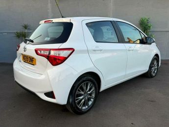 Toyota Yaris 1.5 VVT-i Icon CVT Euro 6 5dr