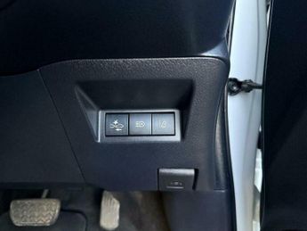 Toyota Yaris 1.5 VVT-i Icon CVT Euro 6 5dr