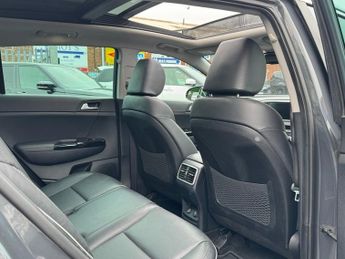 Kia Sportage 1.6 CRDi 4 SUV 5dr Diesel Manual Euro 6 (s/s) (134 bhp)
