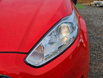 Ford Fiesta 1.0T EcoBoost Zetec Powershift Euro 6 5dr