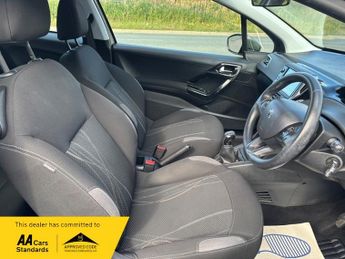 Peugeot 208 1.4 HDI DIESEL ACTIVE £20 TAX BLUETOOTH DAB TOUCHSCREEN RADIO CR