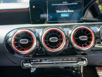 Mercedes-Benz A Class 2.0 A220d AMG Line 8G-DCT Euro 6 (s/s) 4dr