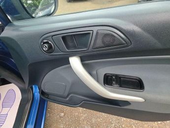 Ford Fiesta 1.4 Titanium 5dr