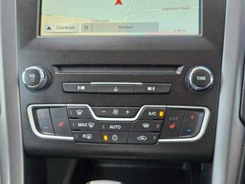 Ford Mondeo TITANIUM EDITION HEV