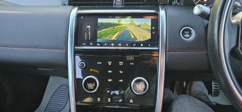 Land Rover Discovery Sport R-DYNAMIC SE