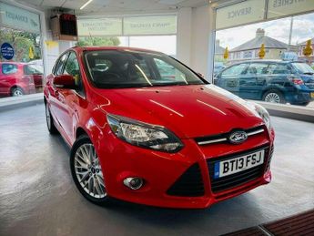 Ford Focus 1.0T EcoBoost Zetec Euro 5 (s/s) 5dr