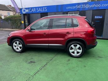 Volkswagen Tiguan 2.0 TDI BlueMotion Tech Escape SUV 5dr Diesel DSG 4WD Euro 5 (s/