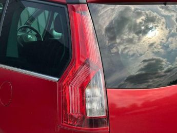 Citroen C4 Picasso 1.6 e-HDi Airdream Platinum EGS6 Euro 5 (s/s) 5dr