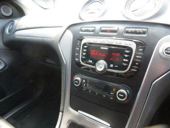 Ford Mondeo 1.6 TDCi ECOnetic Titanium Euro 5 (s/s) 5dr