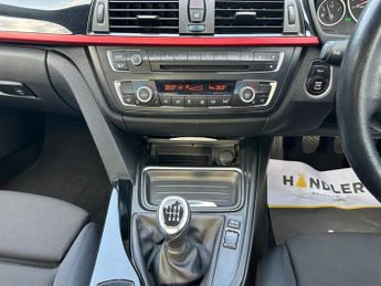 BMW 3 SERIES 320i SPORT