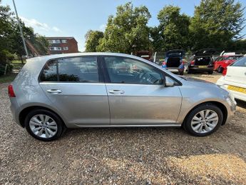 Volkswagen Golf SE TSI BLUEMOTION TECHNOLOGY DSG
