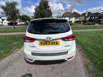 Hyundai IX20 1.6 Style Hatchback 5dr Petrol Auto Euro 5 (123 bhp)