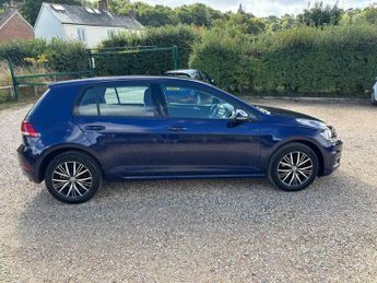 Volkswagen Golf 1.6 TDI SE Nav DSG Euro 6 (s/s) 5dr
