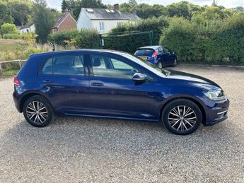 Volkswagen Golf 1.6 TDI SE Nav DSG Euro 6 (s/s) 5dr