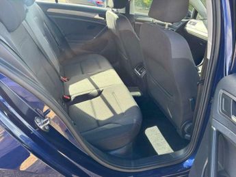 Volkswagen Golf 1.6 TDI SE Nav DSG Euro 6 (s/s) 5dr