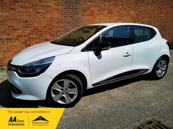 Renault Clio 0.9 TCe Dynamique Nav Hatchback 5dr Petrol Manual Euro 6 (s/s) (