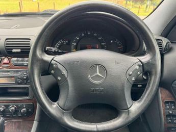 Mercedes-Benz C Class 1.8 C180 Kompressor Classic 4dr