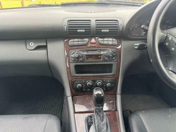 Mercedes-Benz C Class 1.8 C180 Kompressor Classic 4dr