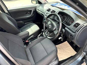 Skoda Fabia ELEGANCE TSI DSG-AUTO 49980 MILES SERVICE HISTORY £165 ROAD TAX 