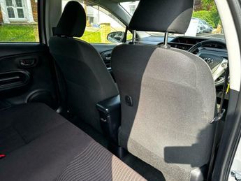 Toyota Aqua 1.5 HYBRID+HUGE SPEC+JAP IMPORT+SUPERB+CARVX+BIMTA+GUARANTEED MI