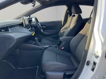 Toyota Corolla 1.8 VVT-h Icon Tech CVT Euro 6 (s/s) 5dr