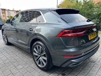 Audi Q8 TFSI QUATTRO S LINE