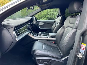 Audi Q8 TFSI QUATTRO S LINE