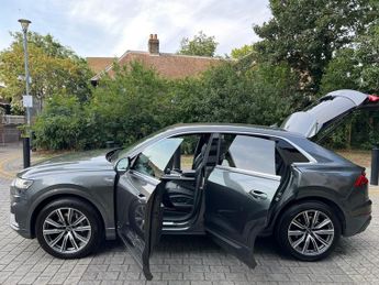 Audi Q8 TFSI QUATTRO S LINE