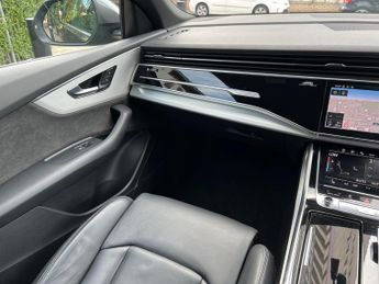Audi Q8 TFSI QUATTRO S LINE